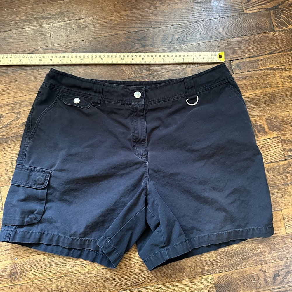 Jones New York sport shorts black size 16